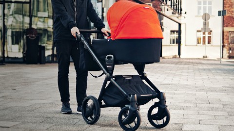 Invictus V-Pram: воплощение истинного европейского стиля