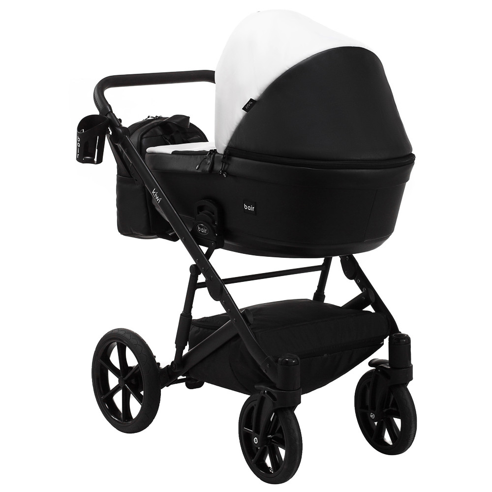 Коляска 2 в 1 Bair Kiwi кожа 100% BK-51/15 белый - черный Коляска 2 в 1 Bair Kiwi кожа 100% BK-51/15 белый - черный