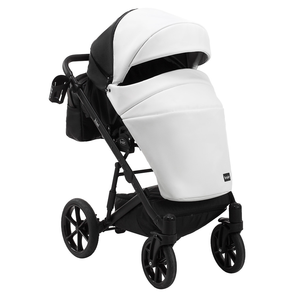 Коляска 2 в 1 Bair Kiwi кожа 100% BK-51/15 белый - черный Коляска 2 в 1 Bair Kiwi кожа 100% BK-51/15 белый - черный