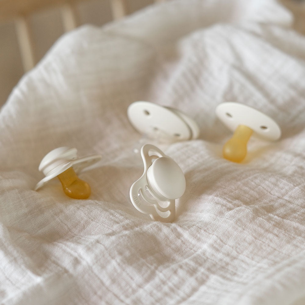 Набір пустушок Bibs Try-it collection, 0-6 міс (ivory) Набір пустушок Bibs Try-it collection, 0-6 міс (ivory)