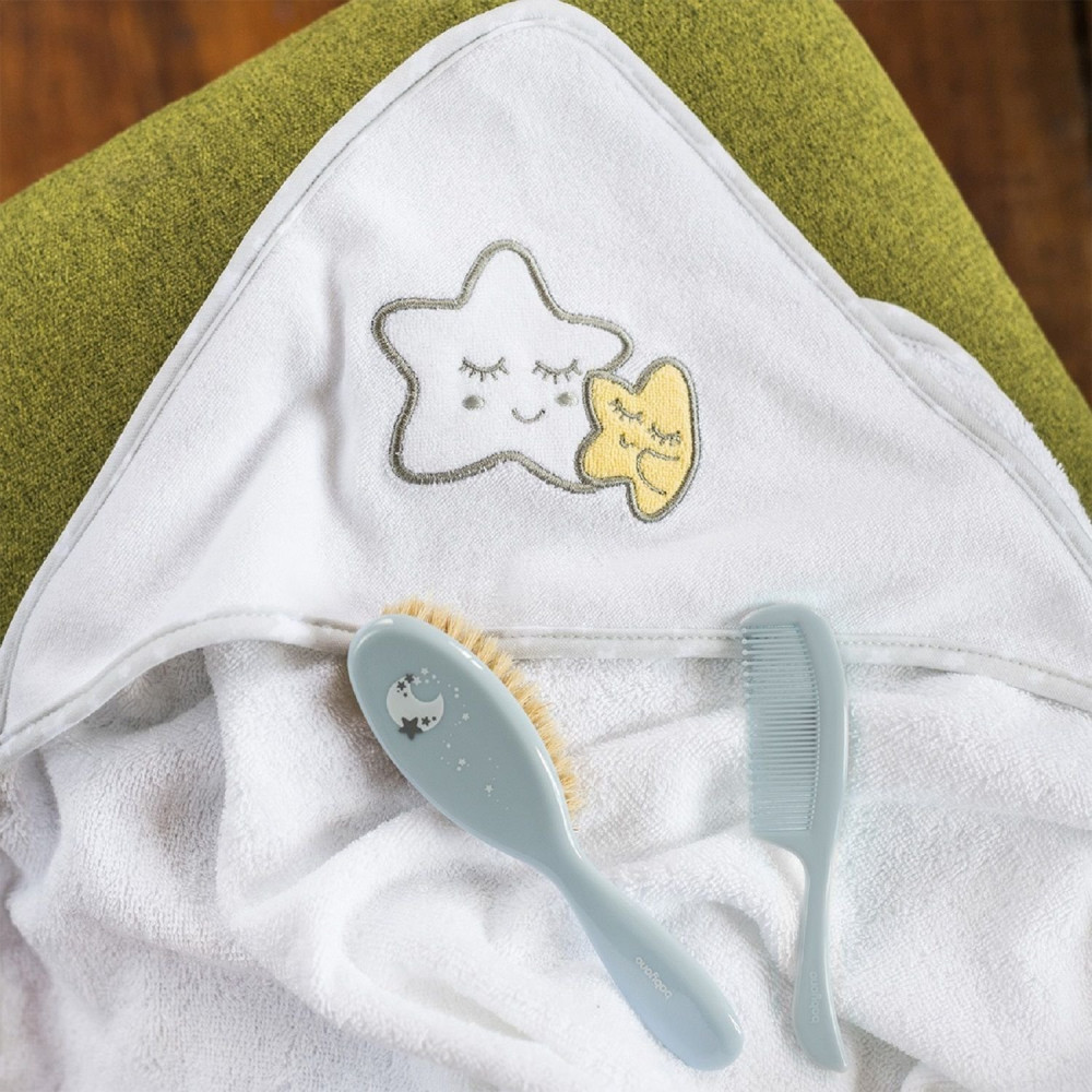 Велюровий рушник з капюшоном BabyOno Зірочки білий (141/07)