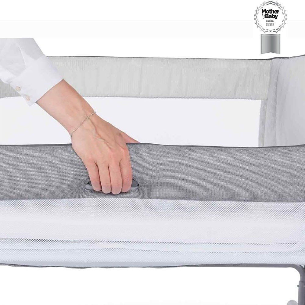 Chicco Next2Me Magic - детская приставная кроватка с режимом укачивания • Серый (79584.19) Chicco Next2Me Magic - детская приставная кроватка с режимом укачивания • Серый (79584.19)