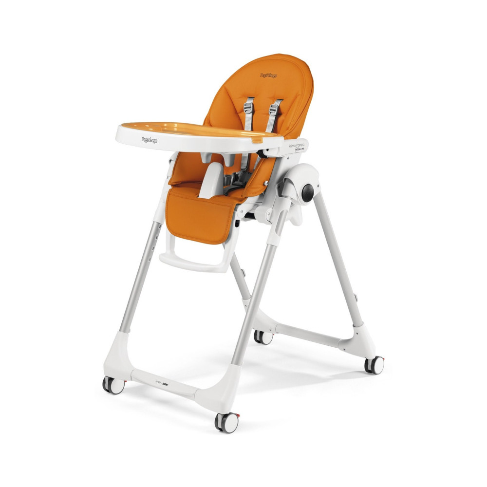 Peg Perego Prima Pappa Follow Me - стульчик для кормления с функцией шезлонга, регулировка высоты и наклона, съемный столик, 4 колеса • Arancia