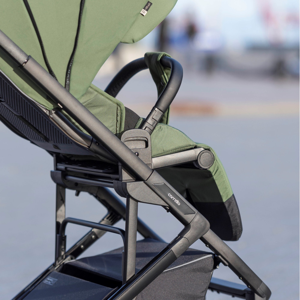 Carrello Alfa 2023 CRL-5508 - прогулочная коляска с реверсивным блоком (сиденье устанавливается лицом к маме), регулируется высота капюшона • Sea Green