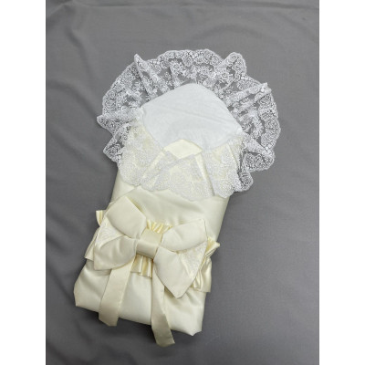 Конверт на виписку (кокосовий вкладиш) атласний, ажурний, молочний