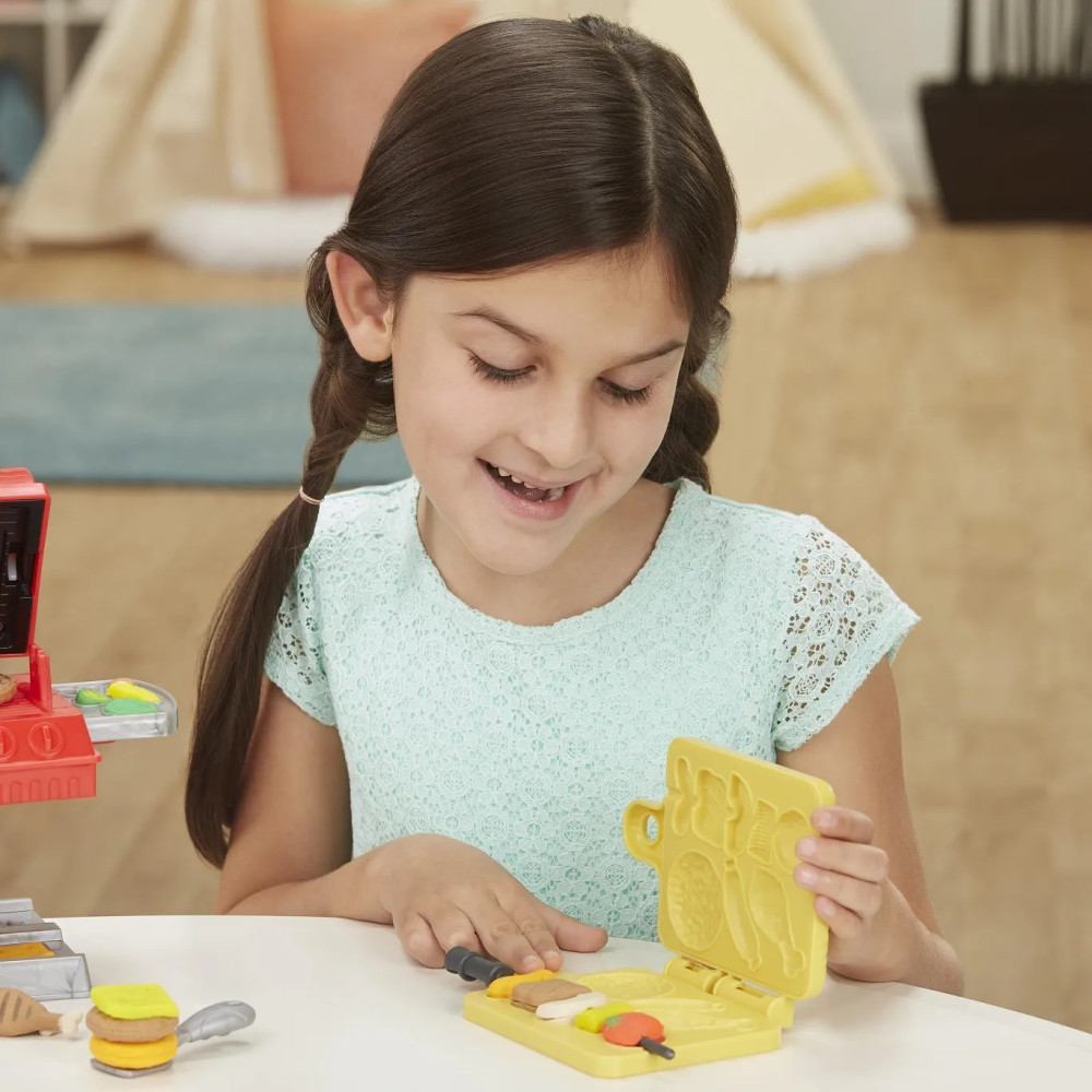 Ігровий набір для ліплення Hasbro Play-Doh Гриль (F0652) Ігровий набір для ліплення Hasbro Play-Doh Гриль (F0652)