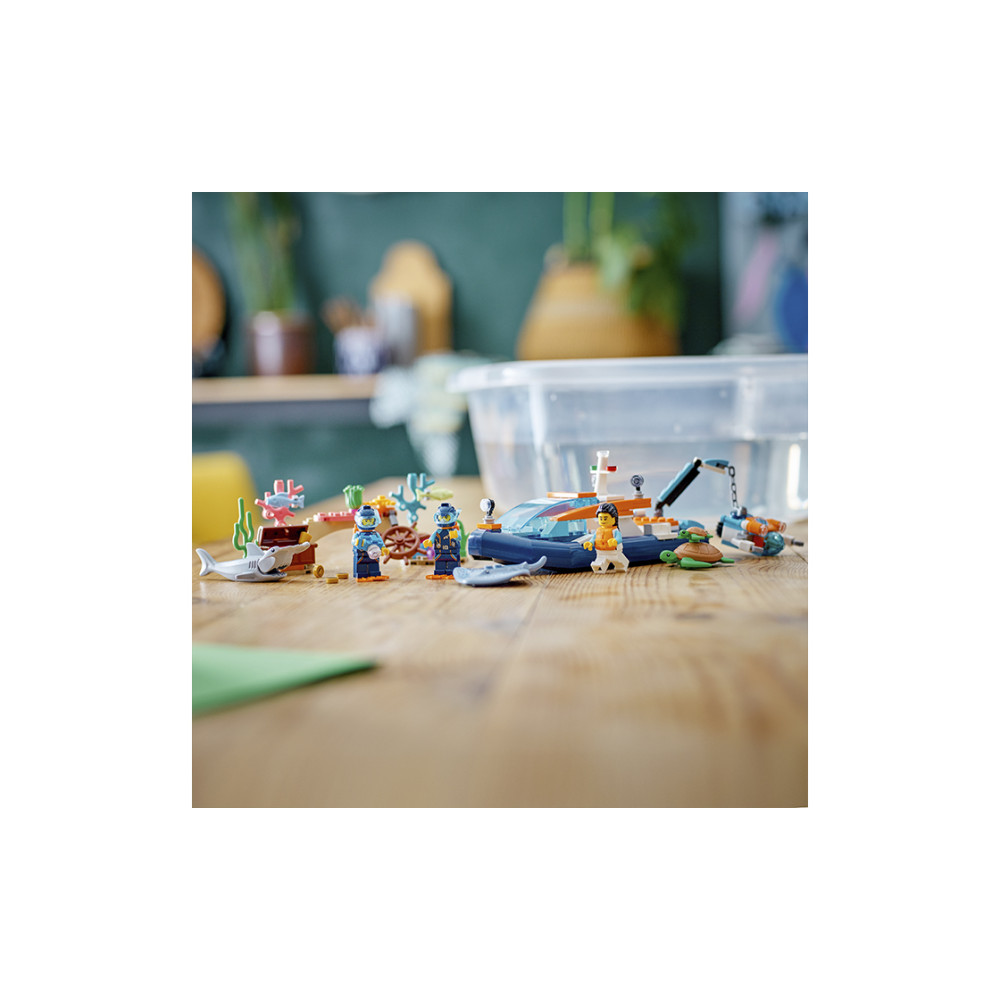 Конструктор Lego City Дослідницький підводний човен (60377)