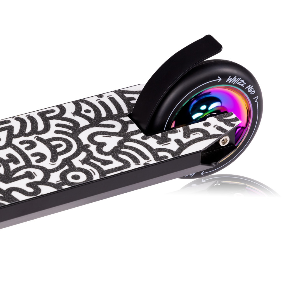 Двухколесный детский самокат Lionelo Whizz Neo Black Carbon Multicolor