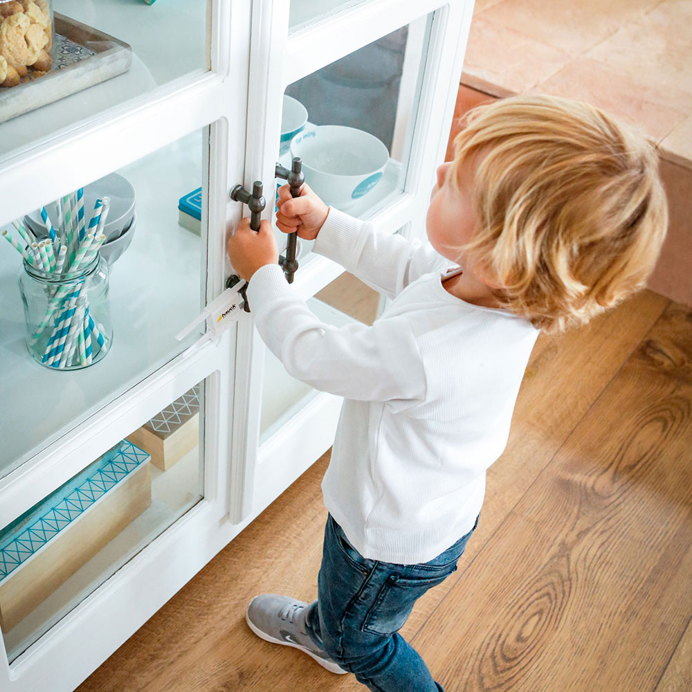 Hauck Home Safety - блокиратор распашных дверей Hauck Close Me 1 • White