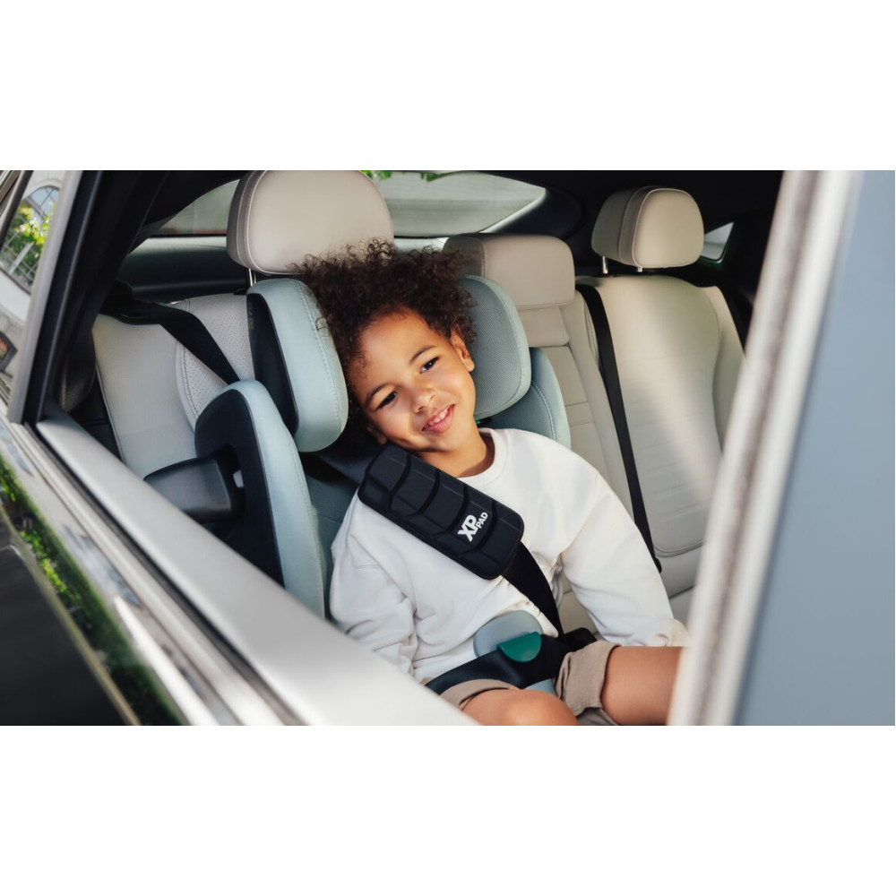 Britax Romer Kidfix Pro - автокресло для детей (от 3.5 до 12 лет / 100 - 150 см), накладка на ремень, дополнительная боковая защита • Classic Midnight Grey