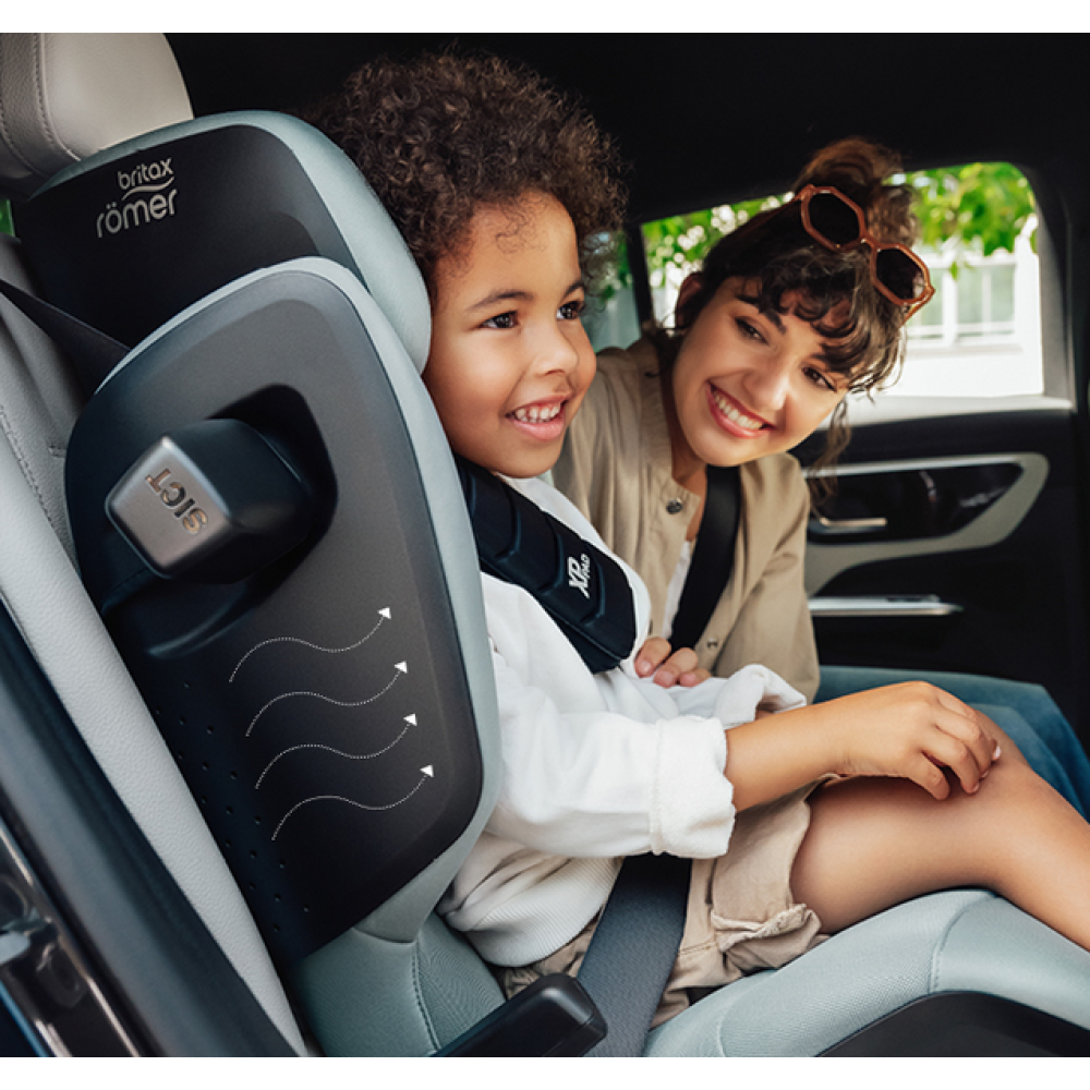 Britax Romer Kidfix Pro - автокресло для детей (от 3.5 до 12 лет / 100 - 150 см), накладка на ремень, дополнительная боковая защита • Classic Space Black