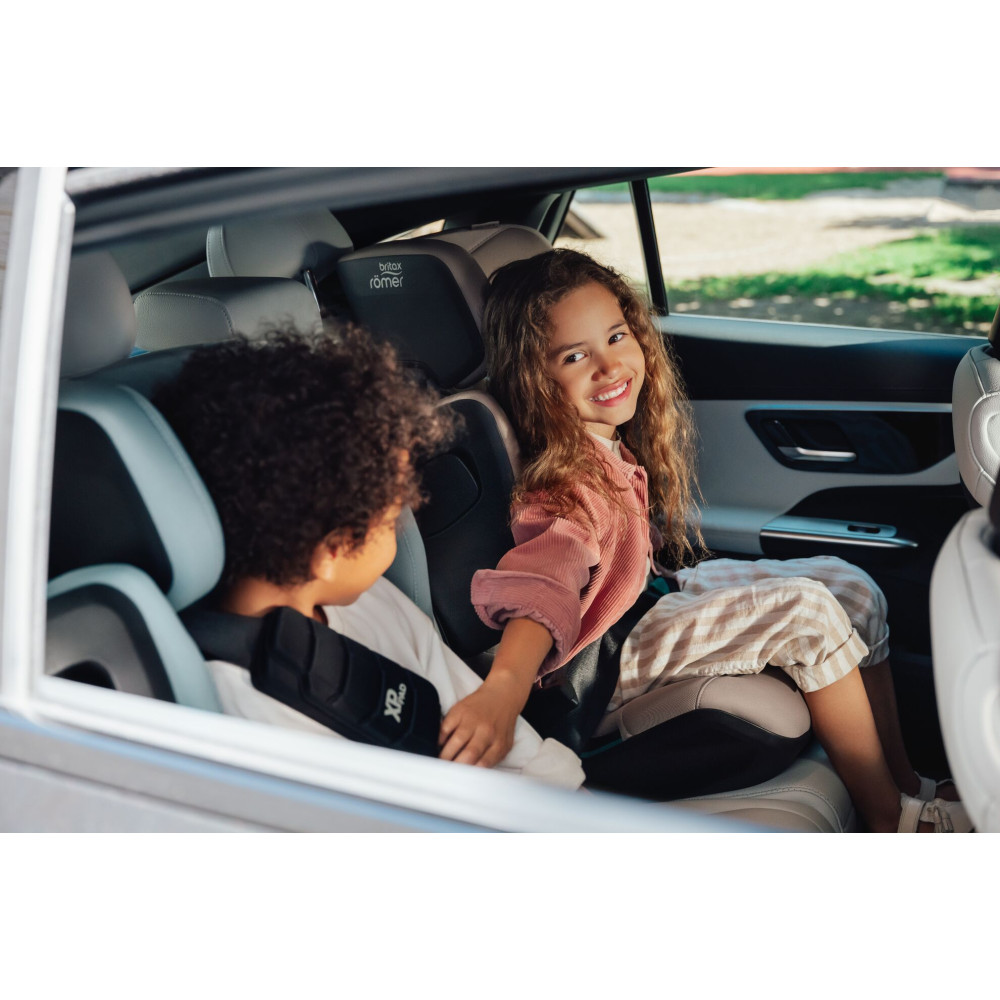 Britax Romer Kidfix Pro - автокрісло для дітей (від 3.5 до 12 років / 100 - 150 см), накладка на ремінь, додатковий бічний захист, система SecureGuard • Style Dusty Rose Britax Romer Kidfix Pro - автокрісло для дітей (від 3.5 до 12 років / 100 - 150 см), накладка на ремінь, додатковий бічний захист, система SecureGuard • Style Dusty Rose