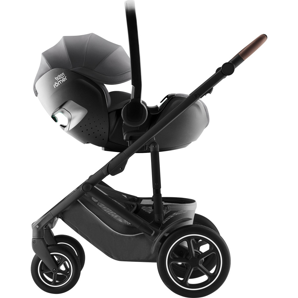 Britax Romer Baby-Safe Pro - автокресло для новорожденного, легкое, раскладывается до лежачего положения (от рождения до 15 месяцев / 40 - 85 см) с поворотной базой ISOFIX Vario Base 5Z • Classic Deep Grey