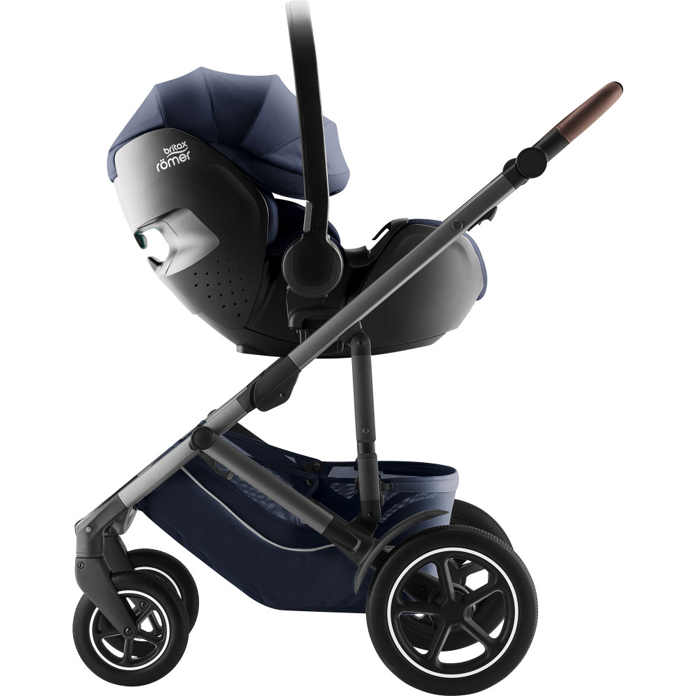Britax Romer Baby-Safe Pro - автокрісло для новонародженого (автолюлька), легке, розкладається до лежачого положення (від народження до 15 місяців / 40 - 85 см) • Style Night Blue Britax Romer Baby-Safe Pro - автокрісло для новонародженого (автолюлька), легке, розкладається до лежачого положення (від народження до 15 місяців / 40 - 85 см) • Style Night Blue