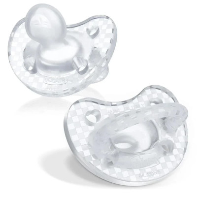 Chicco PhysioForma Crystal 6-16 мес., 2 шт. - набор экстрамягких текстурных пустышек в футляре