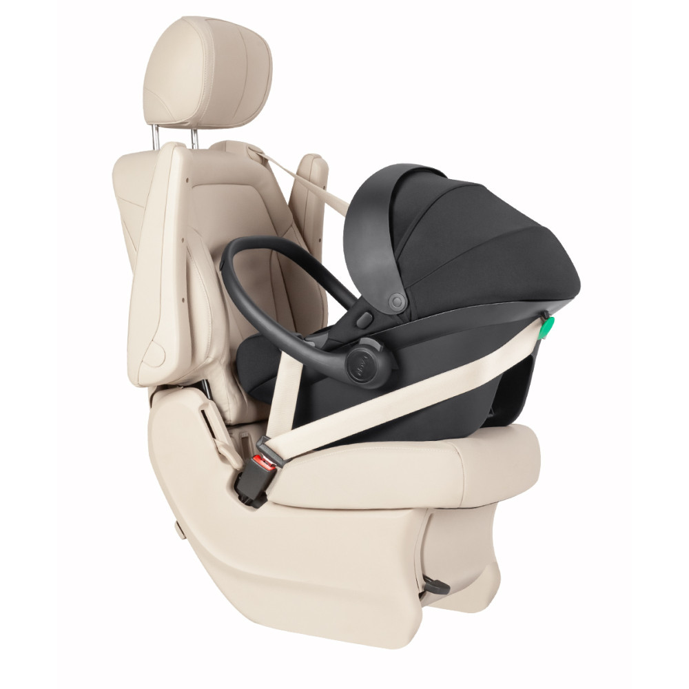 Carrello Nova - автокрісло для новонародженого i-Size CRL-16101 з базою Isofix CRL-16102, автолюлька (0 - 15 місяців / 40 - 87 см) • Black Line