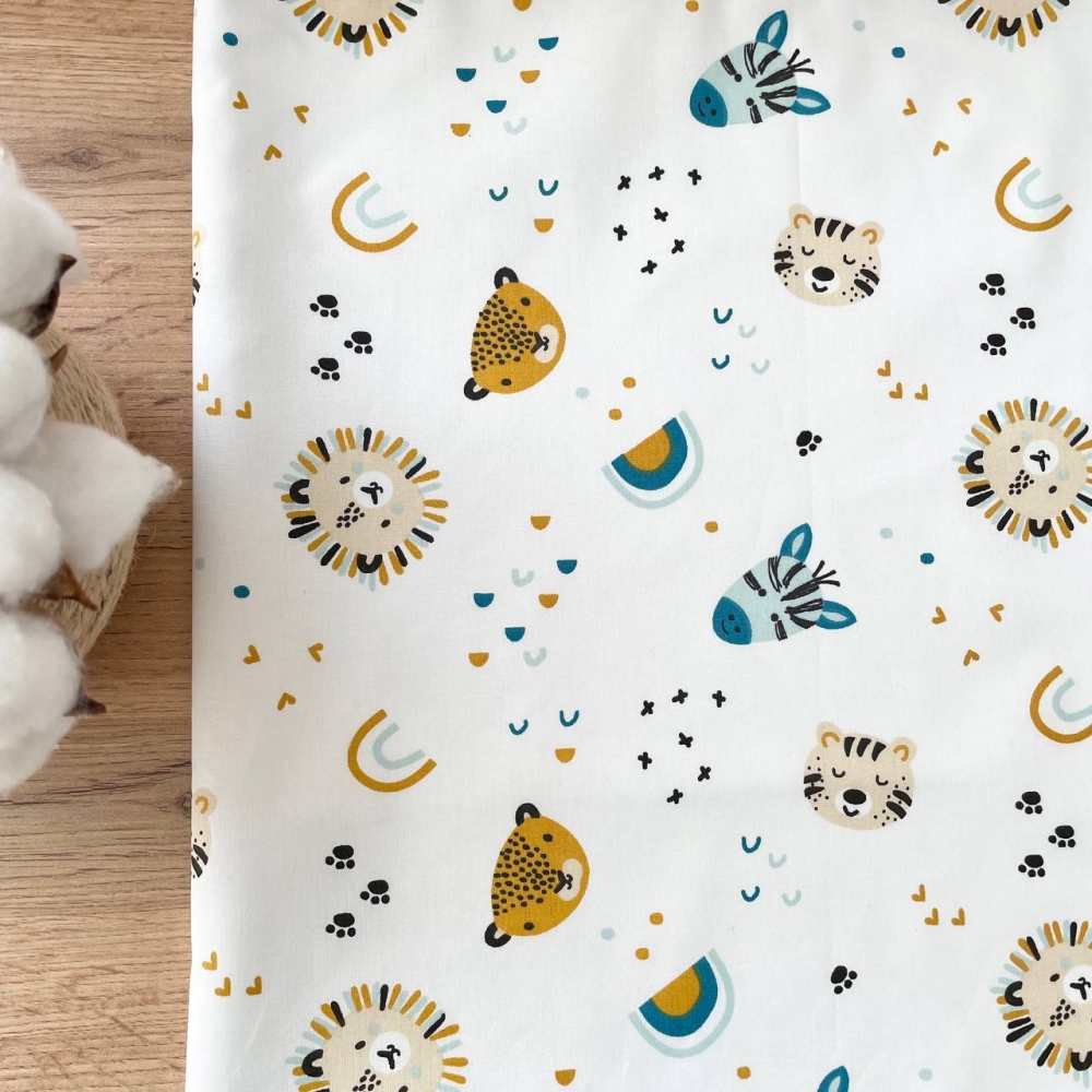 Непромокаемая пеленка Маленькая Соня 50х80 Зебры и львы (115424)