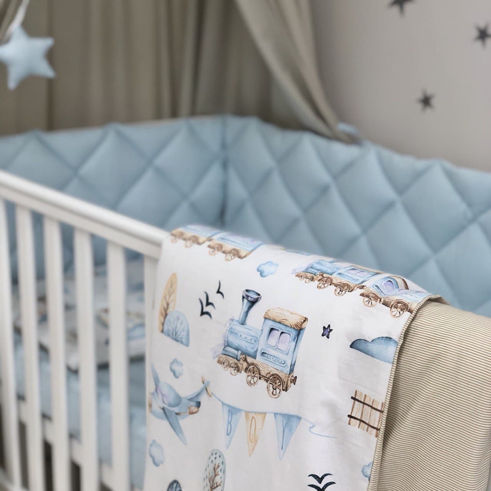 Постільний комплект Маленька Соня Baby Mix Паровозики, 6 предметів, блакитний (0291559)