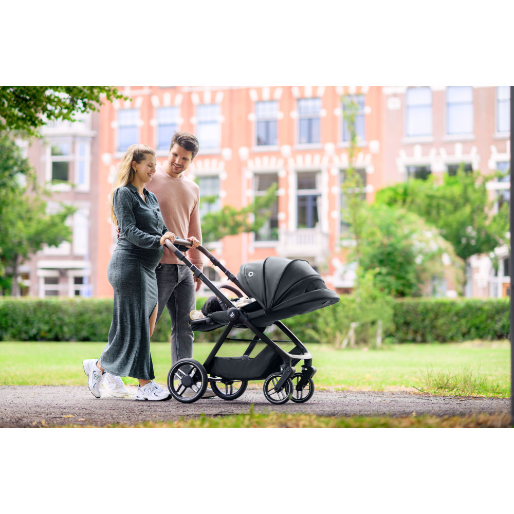 Maxi-Cosi Oxford - многофункциональная прогулочная коляска с реверсивным движением • Twillic Black Maxi-Cosi Oxford - многофункциональная прогулочная коляска с реверсивным движением • Twillic Black