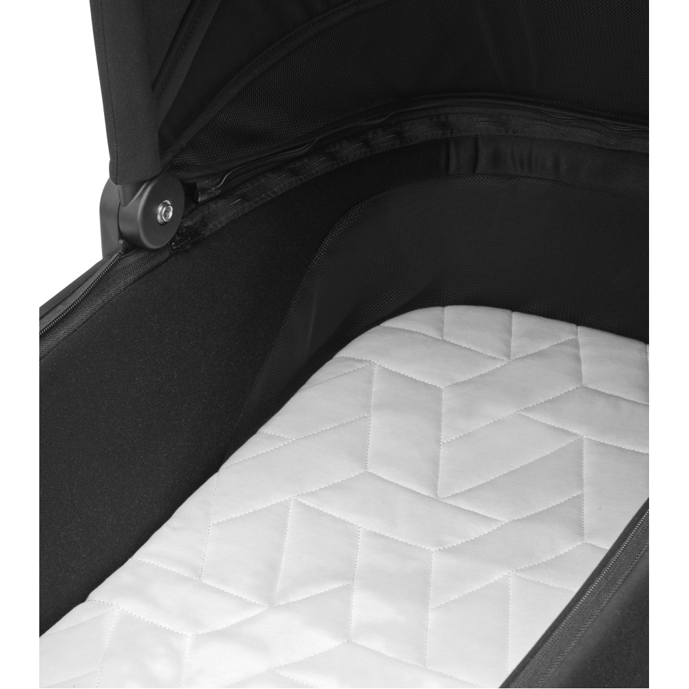 Maxi-Cosi Oxford+ - универсальная коляска 2 в 1, люлька Maxi-Cosi Sense, реверсивный прогулочный блок, мягкая амортизация • Twillic Black Maxi-Cosi Oxford+ - универсальная коляска 2 в 1, люлька Maxi-Cosi Sense, реверсивный прогулочный блок, мягкая амортизация • Twillic Black