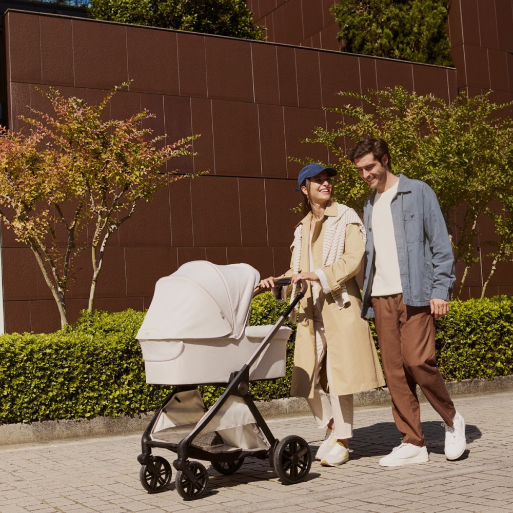 Chicco Bellagio - коляска 2 в 1, з натуральних бамбукових волокон, м'яка амортизація, телескопічна батьківська ручка, легко складається та компактна • Light Grey Chicco Bellagio - коляска 2 в 1, з натуральних бамбукових волокон, м'яка амортизація, телескопічна батьківська ручка, легко складається та компактна • Light Grey