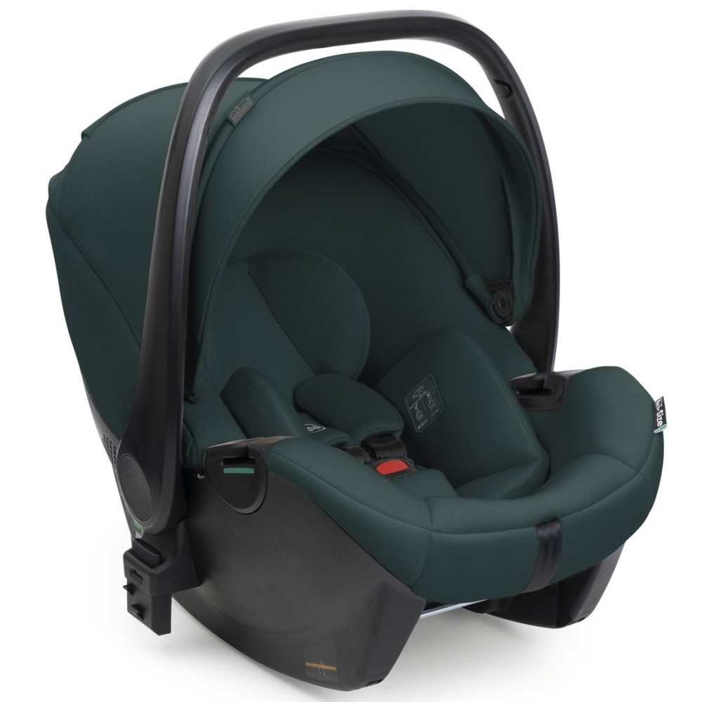 Chicco Kory Plus i-Size - автокрісло для немовля (від народження до 15 місяців / 40 - 85 см), поворотність на 90° • Green