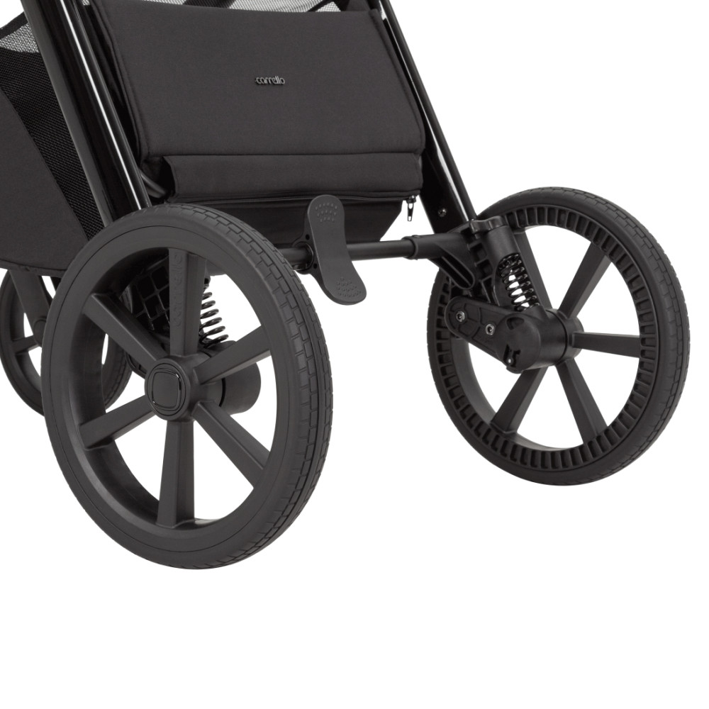 Carrello Omega Plus CRL-6540/1 - детская коляска 2 в 1, всесезонная коляска с фонариком LED, термолюлька, регулировка люльки по высоте, большие колеса, телескопическая ручка • Cosmo Black Carrello Omega Plus CRL-6540/1 - детская коляска 2 в 1, всесезонная коляска с фонариком LED, термолюлька, регулировка люльки по высоте, большие колеса, телескопическая ручка • Cosmo Black