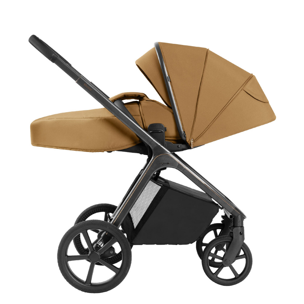Carrello Vector CRL-6551 - легкая детская коляска 3в1 с регулировкой высоты люльки и прогулочного сиденья, с автокреслом для новорожденного Carrello Nova (0 - 15 месяцев / 40 - 87 см) • Golden Beige