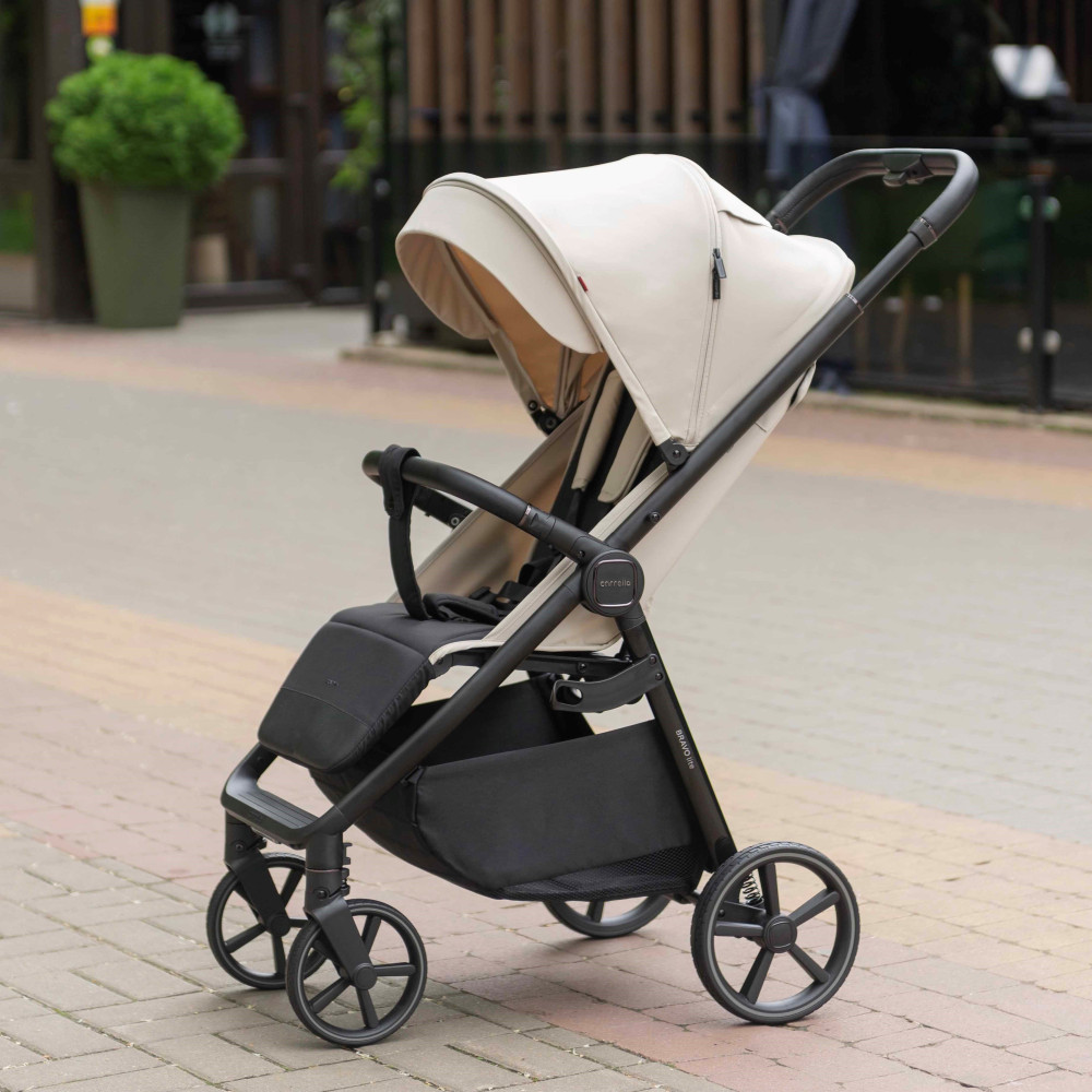 Carrello Bravo Lite CRL-5529 - прогулянкова коляска з підсвіткою, всесезонний візок, телескопічне регулювання ручки, великі колеса, захист від сповзання, зручно складається • Marble Beige