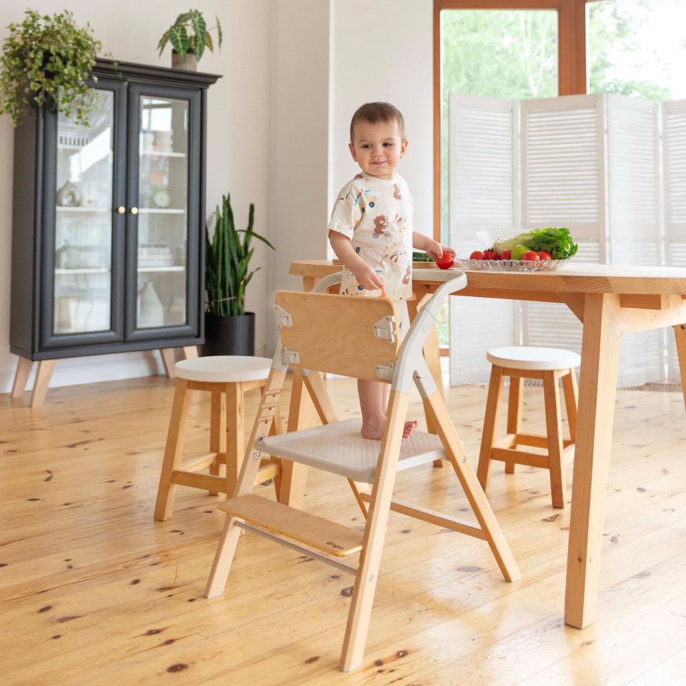 Carrello Ergo CRL-16701 - стульчик для кормления, шезлонг для новорожденного, обучающая башня до 75 кг, детский стульчик (дуга с мягкими игрушками, регулируемая подножка) • Sugar Beige