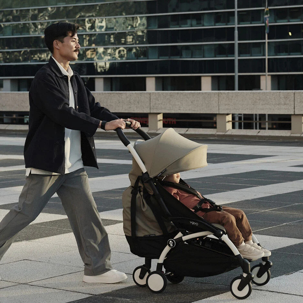 Stokke YOYO³ - шасі коляски, легке складання, компактне зберігання, зручне транспортування, покращена амортизація • White Stokke YOYO³ - шасі коляски, легке складання, компактне зберігання, зручне транспортування, покращена амортизація • White
