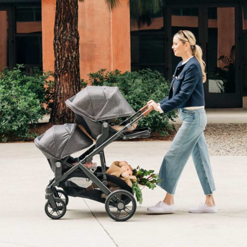 Uppababy Vista V3 - универсальная коляска 2 в 1, двойной и тройной режим, лёгкое складывание • Greyson Uppababy Vista V3 - универсальная коляска 2 в 1, двойной и тройной режим, лёгкое складывание • Greyson