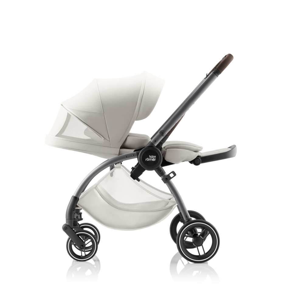 Britax Romer Rio - всесезонна прогулянкова коляска, легка рама, безкамерні шини • Soft Taupe