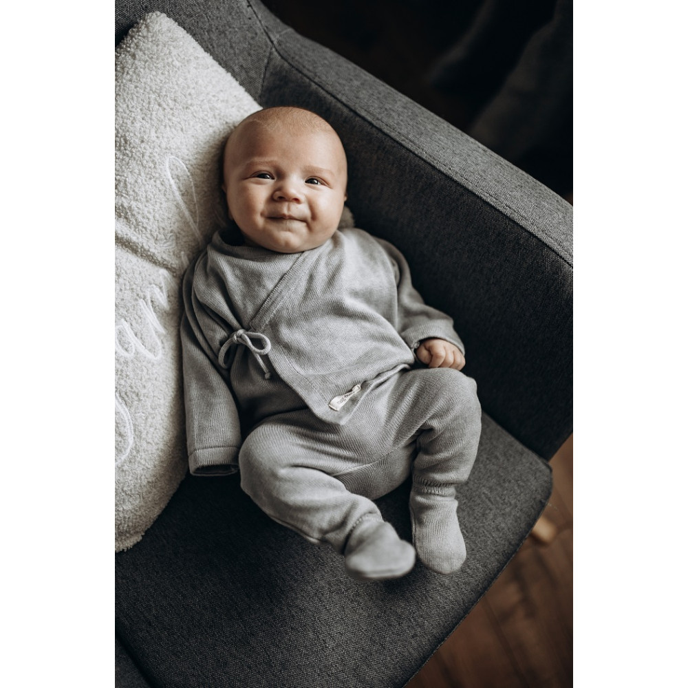 MagBaby Lori - комплект распашонки и ползунков, 56р • Серый (132500) MagBaby Lori - комплект распашонки и ползунков, 56р • Серый (132500)