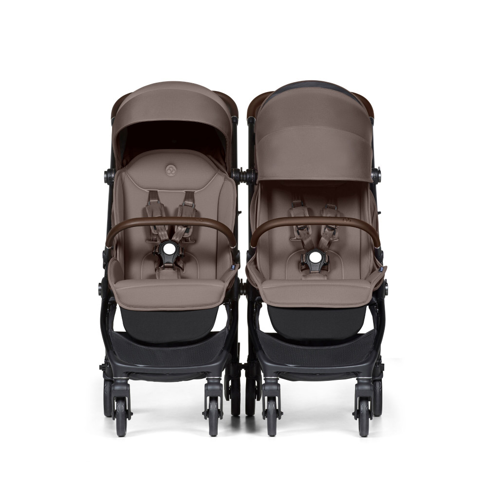 Bumprider Connect mini - прогулочная детская коляска, выдвижная подставка для ног, премиальная система ремней EasySlide • Taupe Bumprider Connect mini - прогулочная детская коляска, выдвижная подставка для ног, премиальная система ремней EasySlide • Taupe