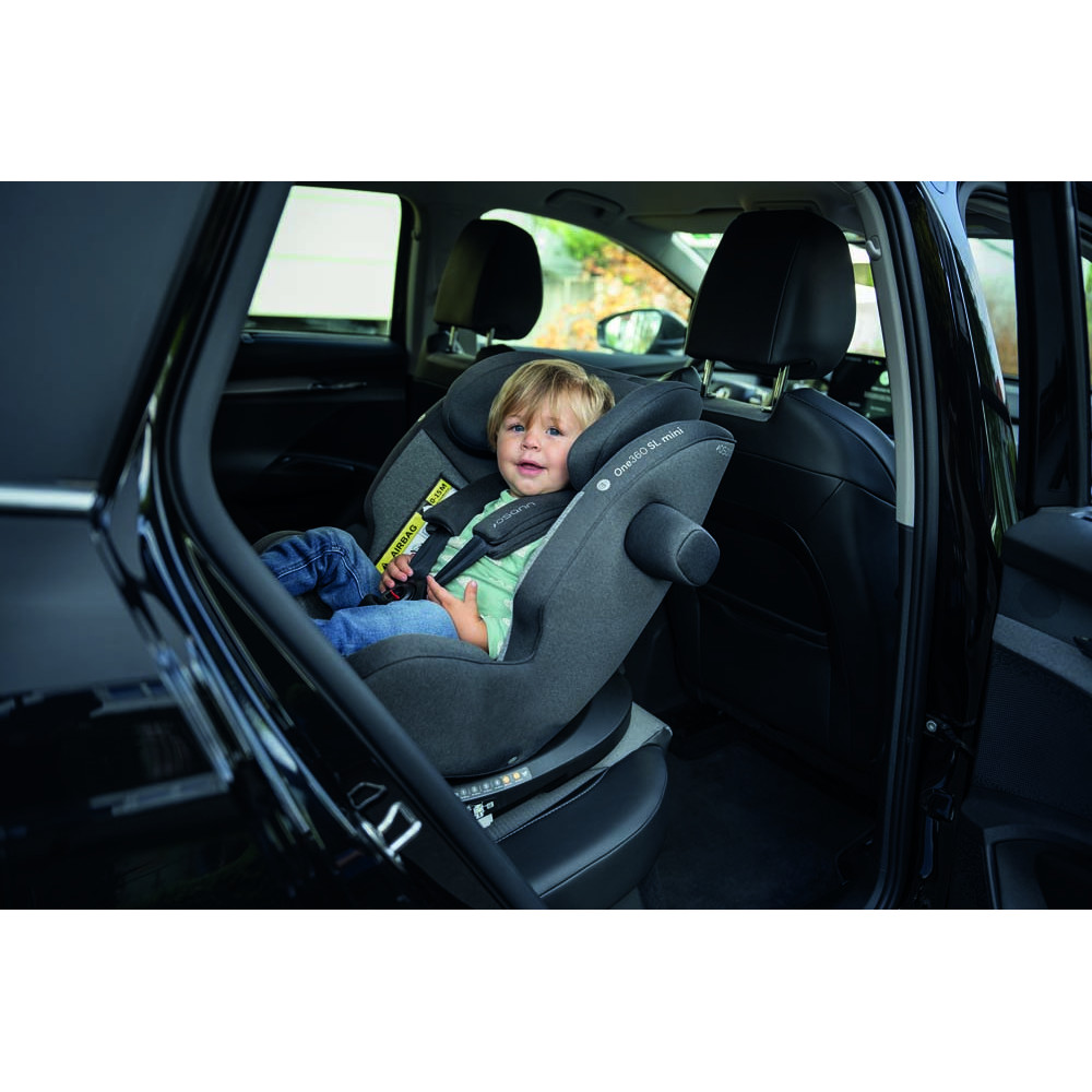 Osann One360 SL mini i-Size - дитяче автокрісло (0-4 років / 40 - 105 см / до 18 кг) • All Black Osann One360 SL mini i-Size - дитяче автокрісло (0-4 років / 40 - 105 см / до 18 кг) • All Black