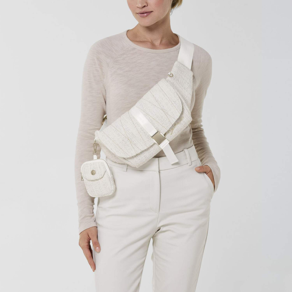 Cybex Belt Bag - сумка на пояс из ткани букле Boucle • Cream White Cybex Belt Bag - сумка на пояс из ткани букле Boucle • Cream White