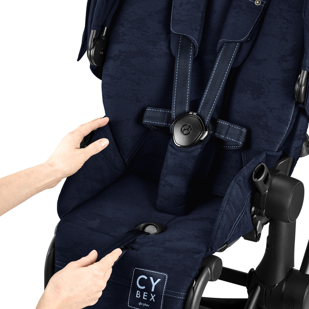 Cybex Priam 2026 - текстиль для прогулянкового блоку Cybex Priam з колекції Fashion Collections Rebellious Luxury з сумкою	 • Rebellious Luxury