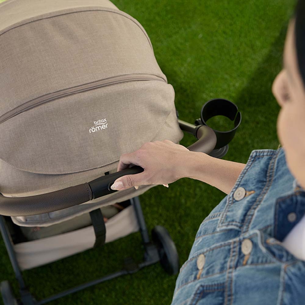 Britax Romer Tira - компактний прогулянковий візочок з автоматичним складанням • Teak Britax Romer Tira - компактний прогулянковий візочок з автоматичним складанням • Teak