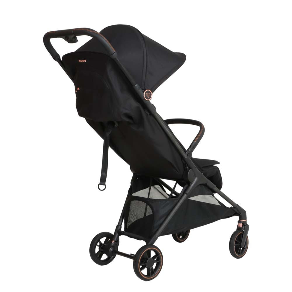 Junama Aviator - легка прогулянкова коляска з автоскладанням (4.9 кг) • Black 01 Junama Aviator - легка прогулянкова коляска з автоскладанням (4.9 кг) • Black 01
