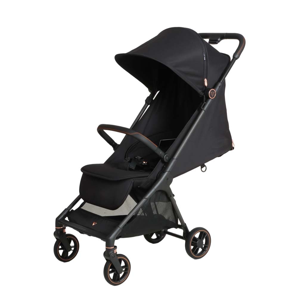 Junama Aviator - легка прогулянкова коляска з автоскладанням (4.9 кг) • Black 01 Junama Aviator - легка прогулянкова коляска з автоскладанням (4.9 кг) • Black 01