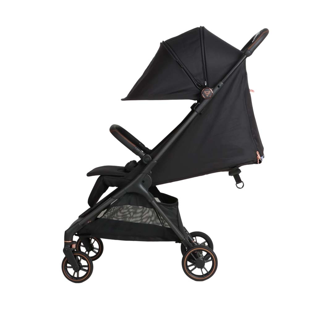 Junama Aviator - легка прогулянкова коляска з автоскладанням (4.9 кг) • Black 01 Junama Aviator - легка прогулянкова коляска з автоскладанням (4.9 кг) • Black 01