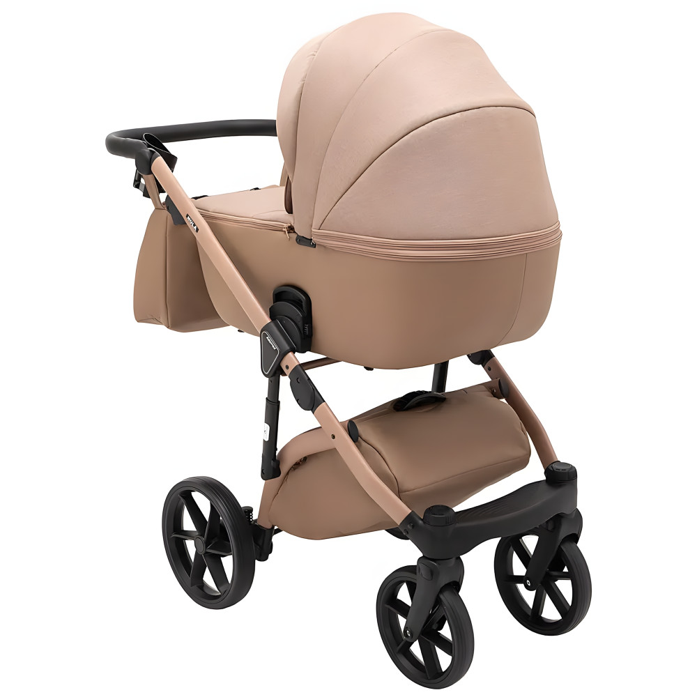 Adamex Nola Natura - детская коляска 2 в 1, многофункциональная коляска для новорожденных, улучшенная вентиляция • Camel (5) Adamex Nola Natura - детская коляска 2 в 1, многофункциональная коляска для новорожденных, улучшенная вентиляция • Camel (5)