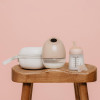 Suavinex Mothering Hands-free Breast Pump - електричний портативний молоковідсмоктувач hands-free, з резервуаром на 180 мл • White