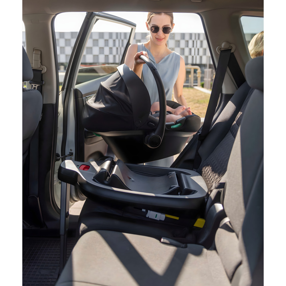 Carrello Nova CRL-16101/3 - автокресло для новорожденного i-Size с поворотной базой ISOFIX, автолюлька (0 - 15 месяцев / 40 - 87 см) • Black Line