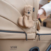 Tutis Viva 6 Plus - дитяча коляска 2в1, лімітована серія Teddy, люксова екошкіра, плюшева іграшка, термолюлька, двосторонній матрац літо–зима, ілюстрації всередині капюшона • Teddy Creamy