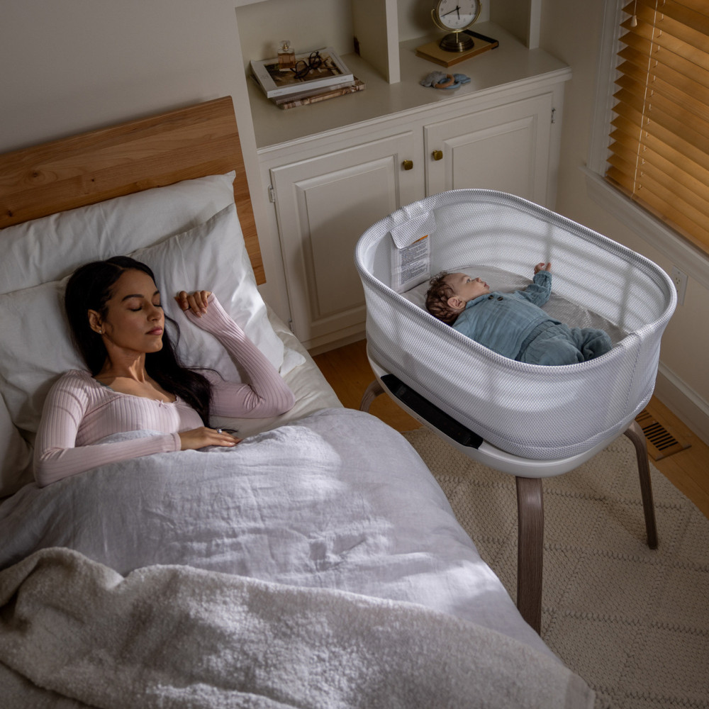 Graco Eluma Nest - приставне ліжечко із заколисуванням • Luna Graco Eluma Nest - приставне ліжечко із заколисуванням • Luna