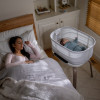 Graco Eluma Nest - приставне ліжечко із заколисуванням • Luna