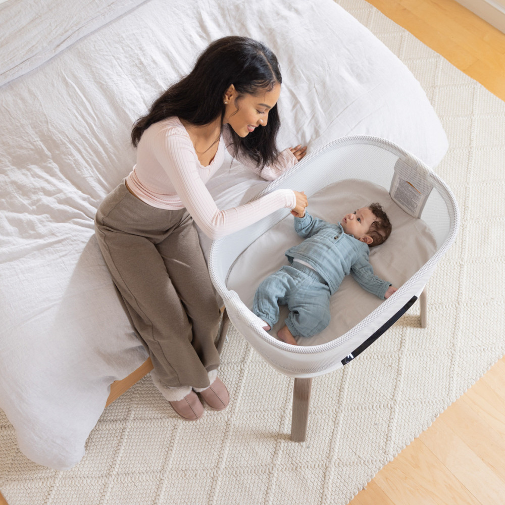 Graco Eluma Nest - приставне ліжечко із заколисуванням • Luna Graco Eluma Nest - приставне ліжечко із заколисуванням • Luna