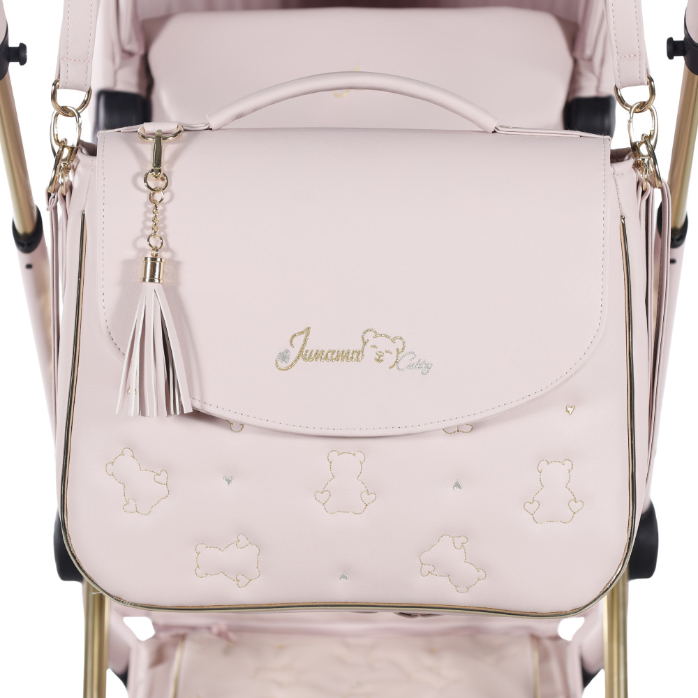 Junama Diamond Cubby Premium - дитяча коляска 2в1 ручної роботи, люлька Diamond, золоті диски коліс, вишивка з ведмедиками • Pink 01 Junama Diamond Cubby Premium - дитяча коляска 2в1 ручної роботи, люлька Diamond, золоті диски коліс, вишивка з ведмедиками • Pink 01